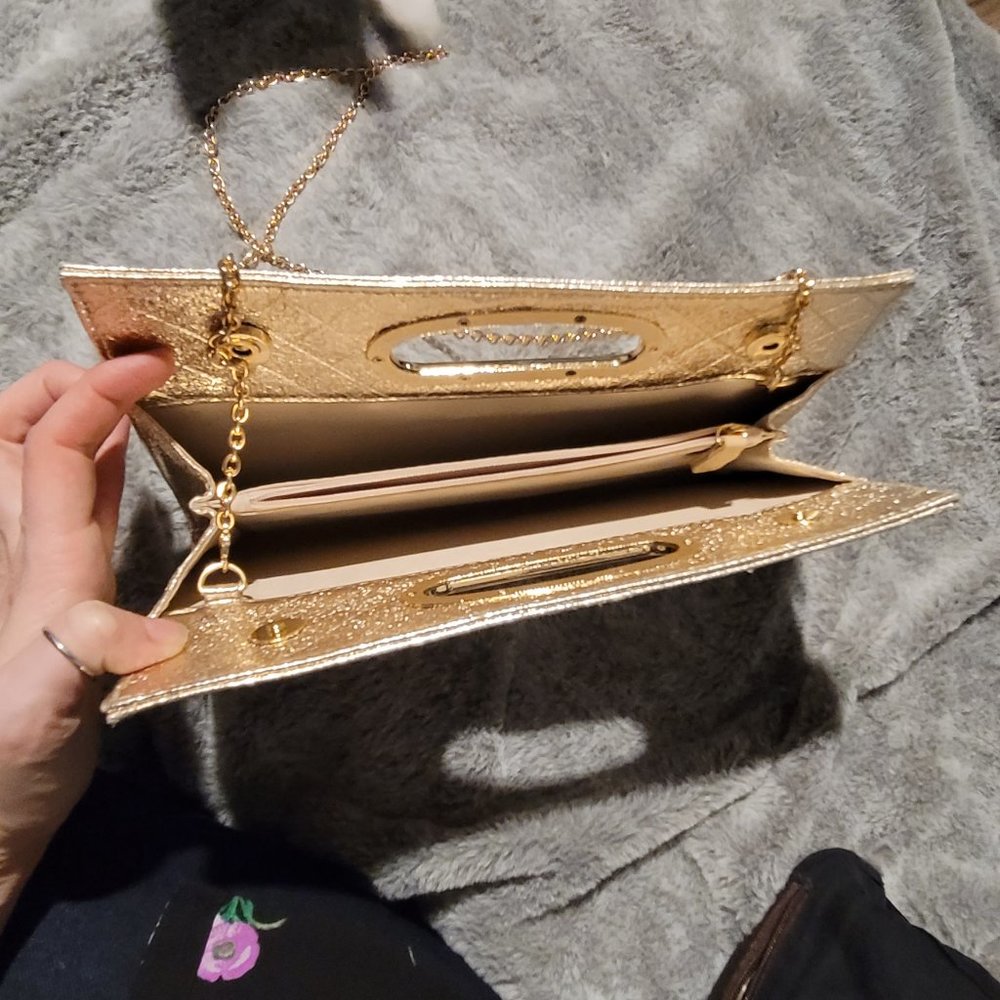 Purse - Picture 3 of 3